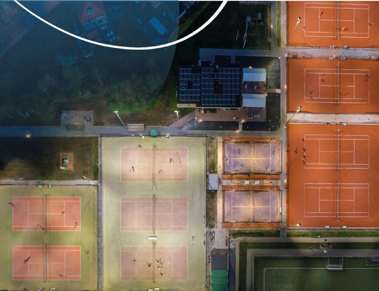 Het gerenoveerde park in Franeker van bovenaf gezien Het gerenoveerde park in Franeker van bovenaf gezien