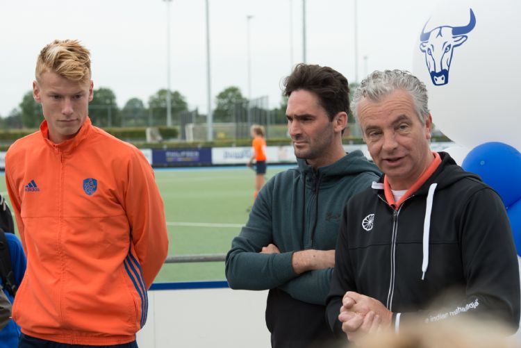 International Joep de Mol, oud-international Robert van der Horst en Anthony Boumans bij de opening van het Skillpark in Oss. International Joep de Mol, oud-international Robert van der Horst en Anthony Boumans bij de opening van het Skillpark in Oss.