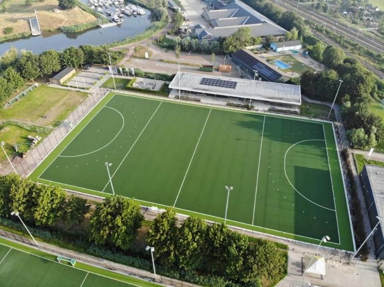 Dronebeeld van het nieuwe waterveld (foto: Toon Roozen)