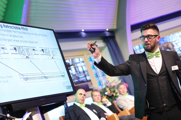 Gary Lee tijdens zijn presentatie op het Green Gala