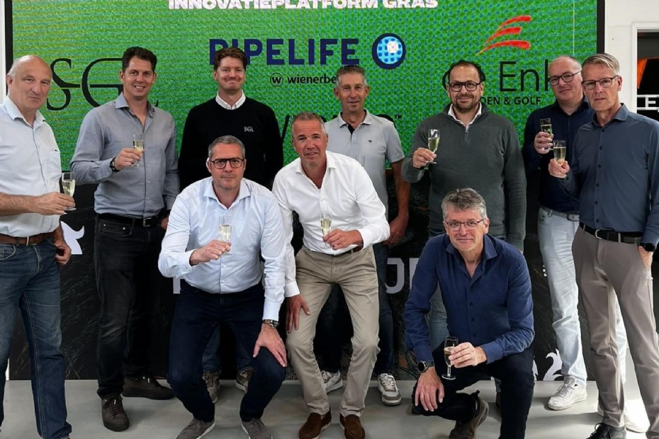 Het Innovatieplatform Gras heeft de strategische partners SGL, Pipelife en De Enk Groen & Golf aan zich verbonden. (Foto: KNVB Media)
