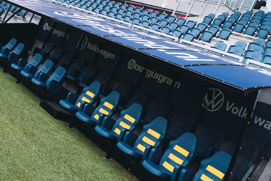 Dugouts bij Cambuur