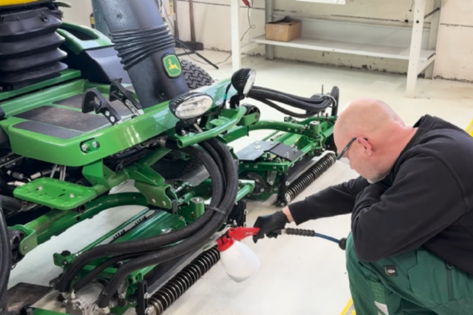 Gomowe wordt aangebracht