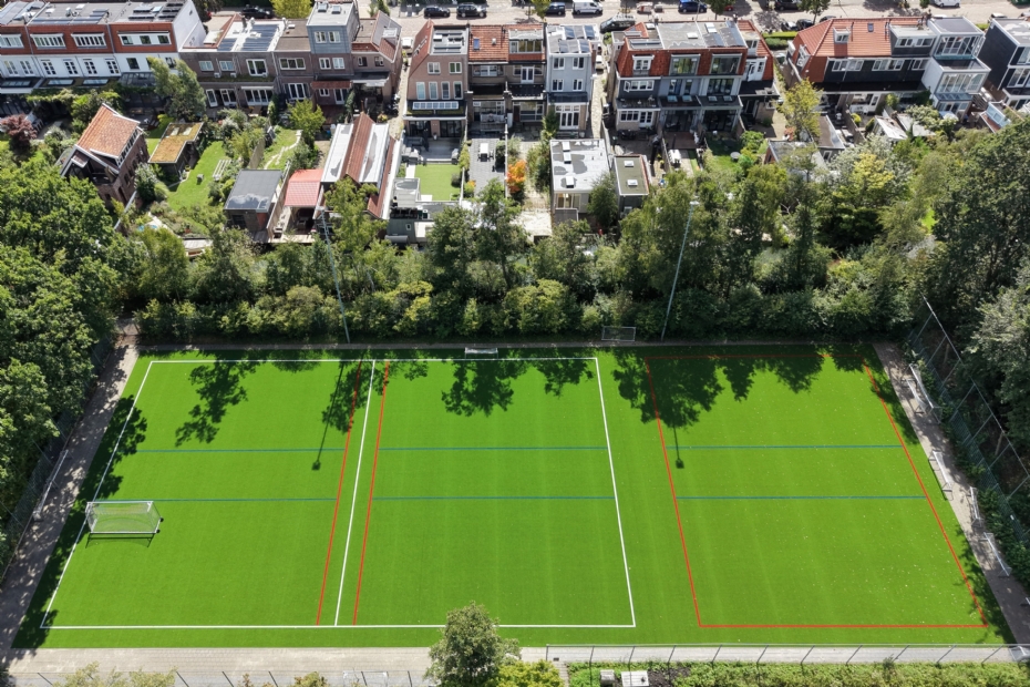 Het pupillenveld van Sporting Martinus in Amstelveen werd al voorzien van een mooi nonfill veld.