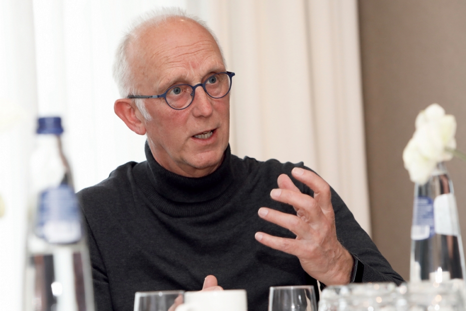 Gerrit de Koe: 'Als een leverancier een zesje kan leveren, gaat hij echt geen acht leveren als dat niet uitgeschreven staat.'